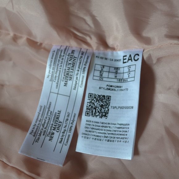 Warm sleeveless jacket Guess vest Pink pretty and soft perfect for colder days. - Picture 6 of 6